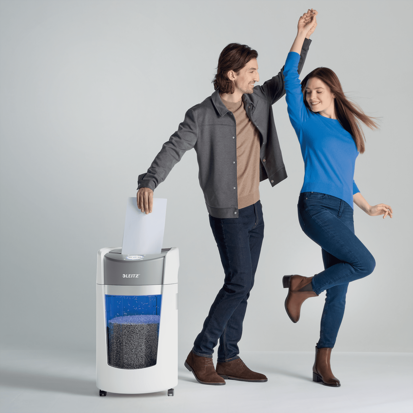 Desktop__A3368103B68DD46FD603A49A7CEE42FB__1760__ll_83600000_keyvisual_etail-2292be59c8a0c603c7ac86ee101e29c4